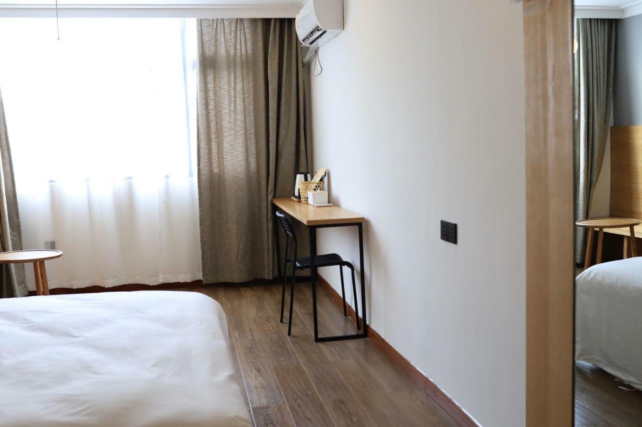 Travel Light Inn Guilin Esterno foto